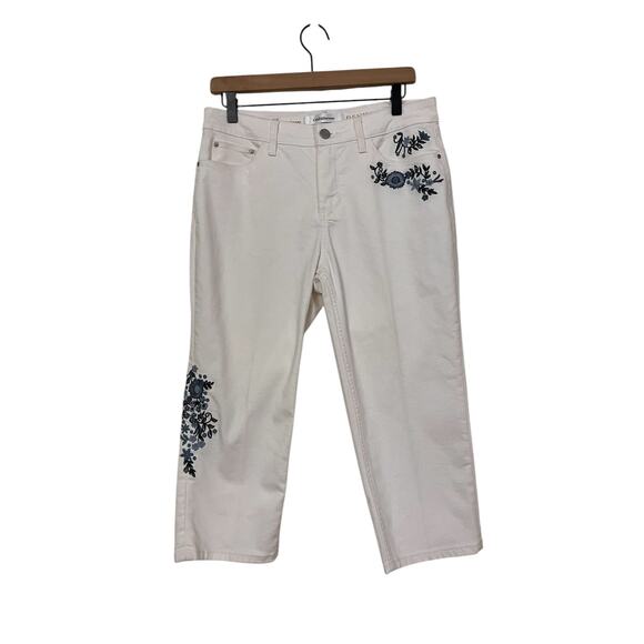 Croft and Barrow Womens White Blue Floral Embroidered Premium Demin Size 8 - Picture 1 of 6